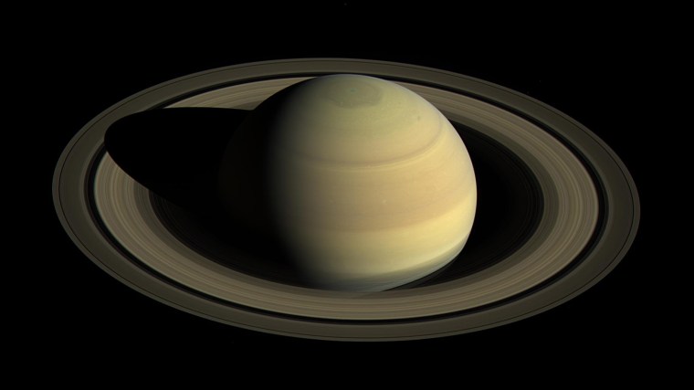 38_saturn_1600x900.jpg